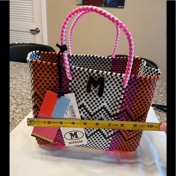 MISSONI 🎁CHRISTMAS SALE 🎁 Tote Bag—woven-stripe bag—NWT - Picture 13 of 17